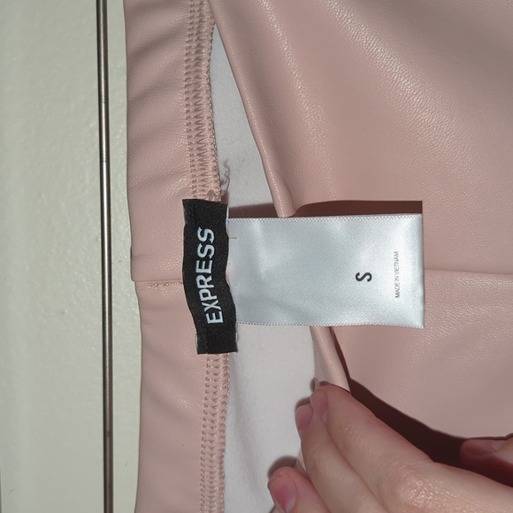 Express faux leather leggings - Picture 2 of 4